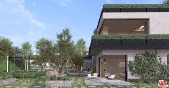 Nimes, Los Angeles, California 90077