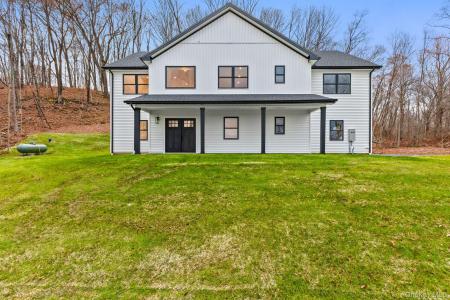 14 Foxwood Terrace, Patterson, Нью-Йорк 12563, Соединенные Штаты