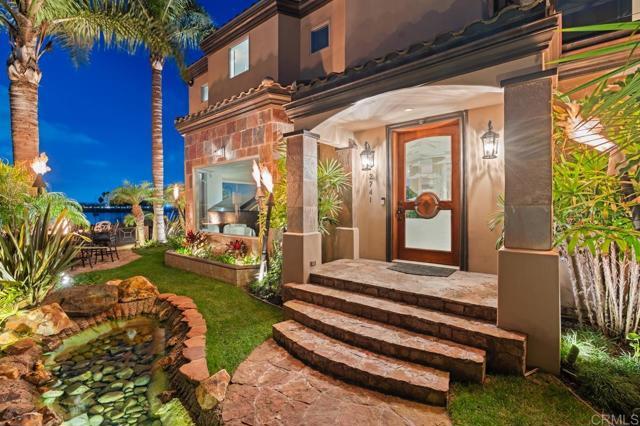 Bayside Walk, San Diego, California 92109