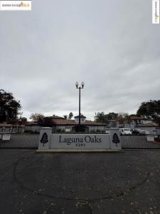 Laguna Oaks DR, Elk Grove, Калифорния 95758, Соединенные Штаты