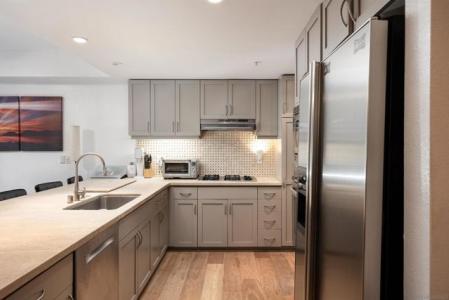 Kettner Blvd, San Diego, California 92101