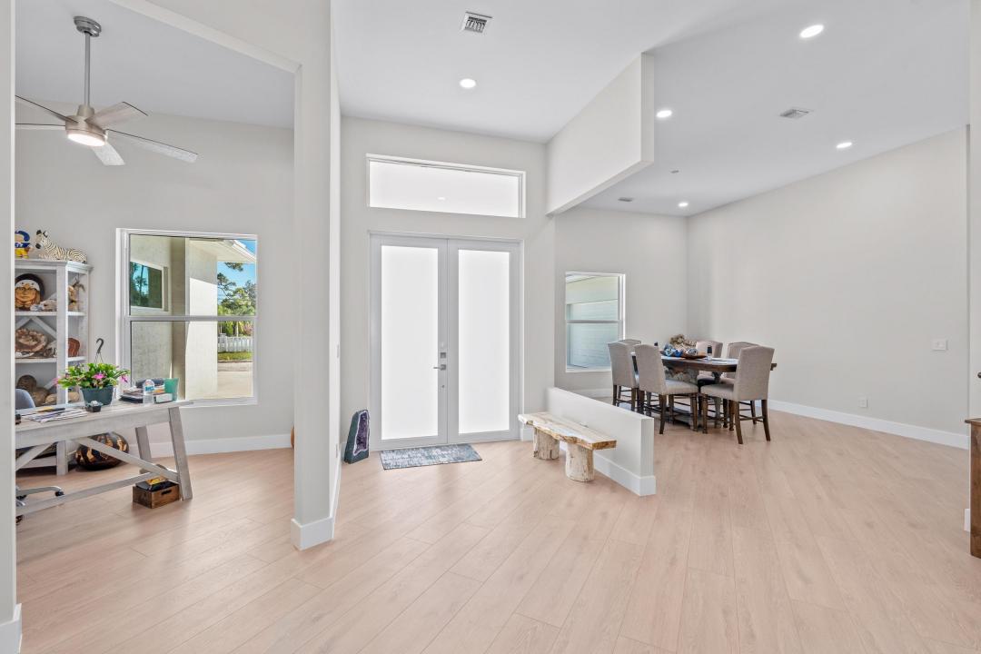 8425 Apache Boulevard, The Acreage, فلوريدا 33470, الولايات المتحدة