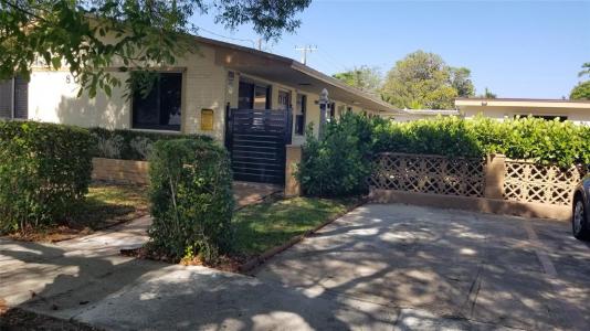 803 NE 8th St, Hallandale Beach, Floryda 33009, USA