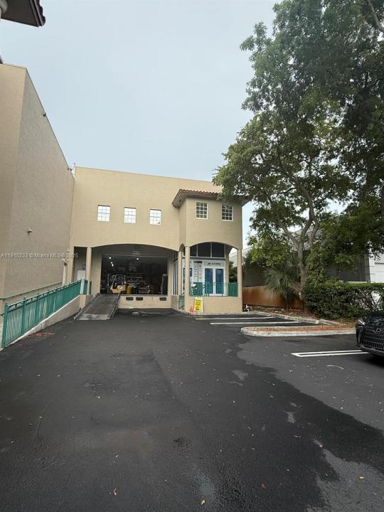 10200 NW 25th St 113, Doral, Florida 33172, Estados Unidos