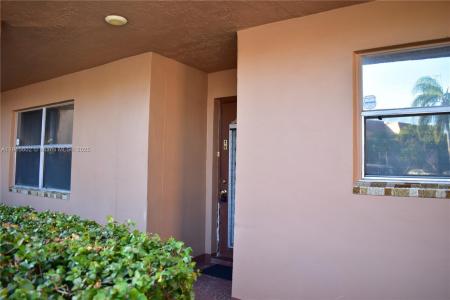 9721 Sunrise Lakes Blvd 108, Sunrise, Florida 33322, USA