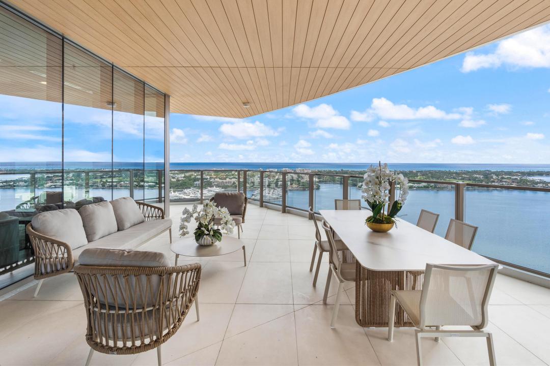 1333 S Flagler Drive 2002, West Palm Beach, Florida 33401