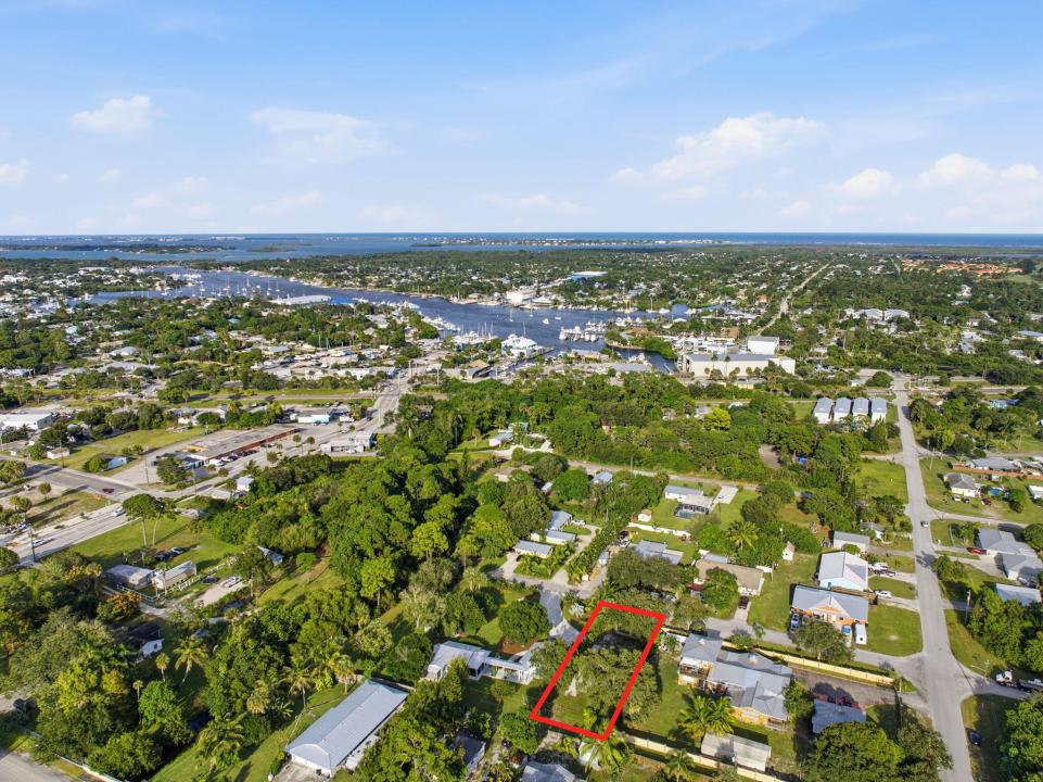 5028 SE Driftwood Avenue, Stuart, פלורידה 34997, ארצות הברית של אמריקה 