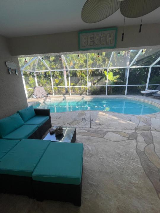 2043 NW 6th Terrace Terrace, Cape Coral, Флорида 33993, Соединенные Штаты