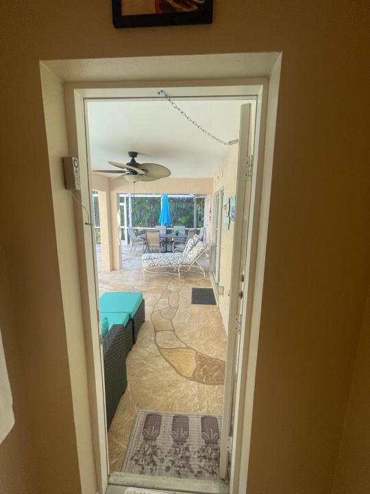 2043 NW 6th Terrace Terrace, Cape Coral, Флорида 33993, Соединенные Штаты