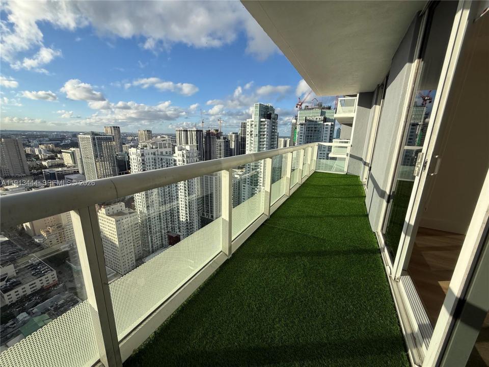 50 Biscayne Blvd 4807, Miami, Florida 33132, USA