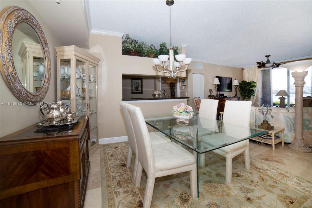 17100 N Bay Rd 1107, Sunny Isles Beach, 佛羅里達州 33160, 美國