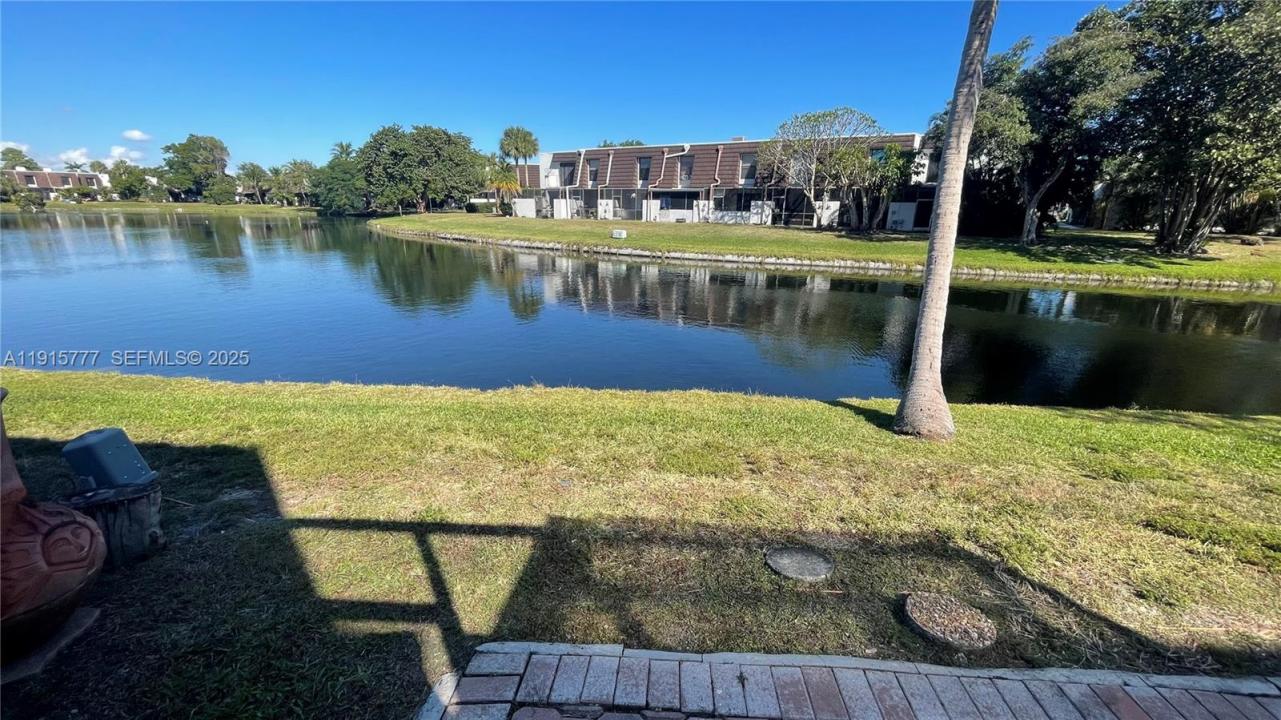 9113 Limetree Ln 170, Pembroke Pines, Floride 33024, États-Unis