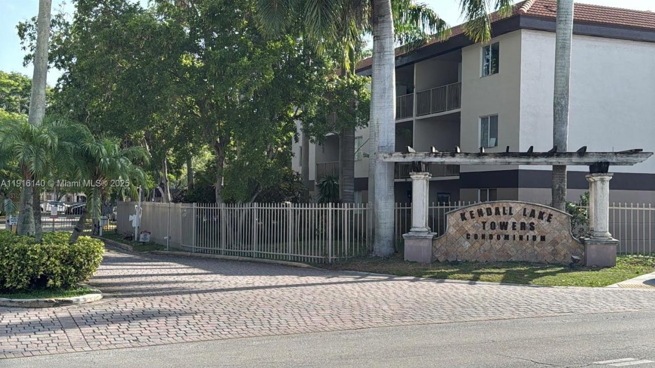 15241 SW 80th St 207, Miami, Florida 33193