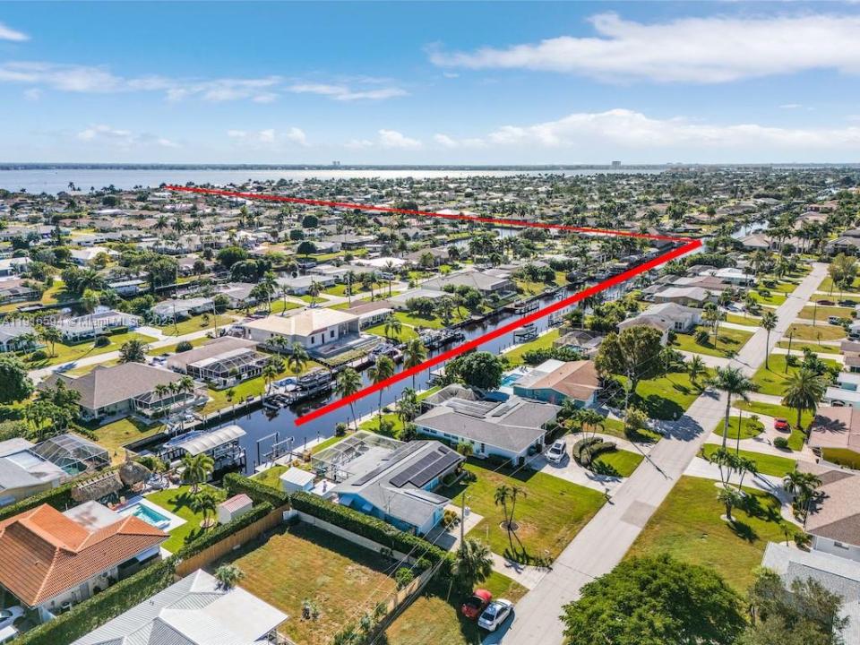 3005 SE 18th, Cape Coral, Florida 33904