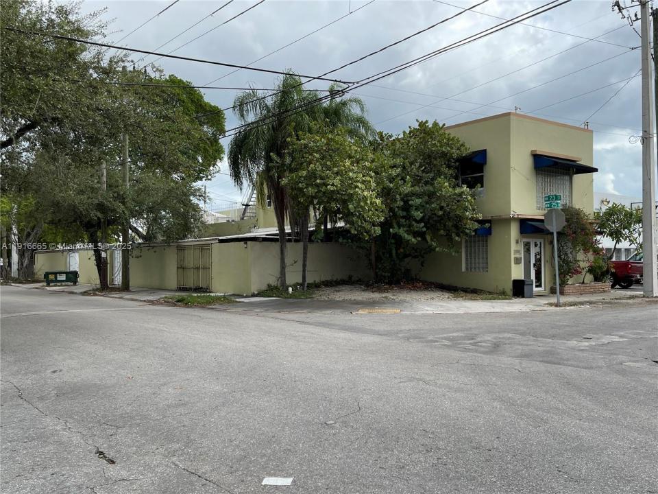2299 NW 25th Ave, Miami, Florida 33142, Stati Uniti