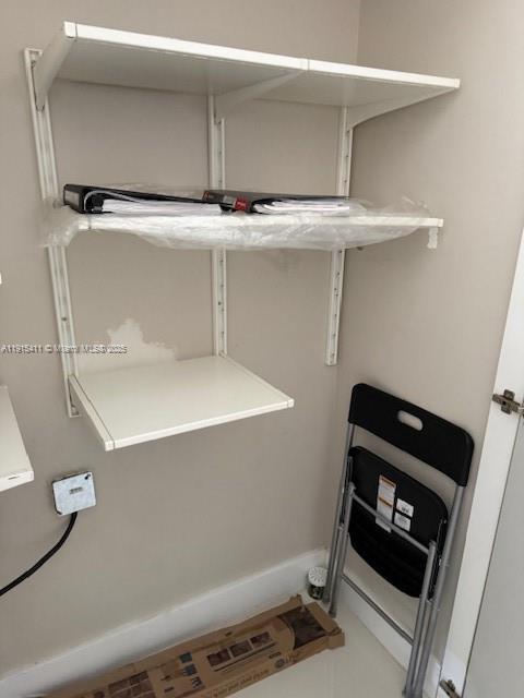 3600 NE 170th St 407, North Miami Beach, Floride 33160, États-Unis