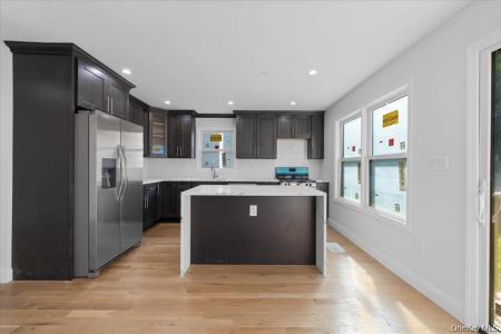 99 Thurton Place, Yonkers, New York 10704, États-Unis