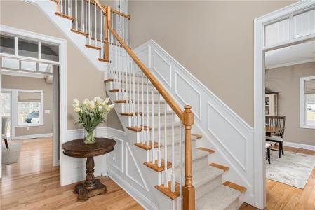 8 Ashton Court, Cranston, Rhode Island 02921, USA