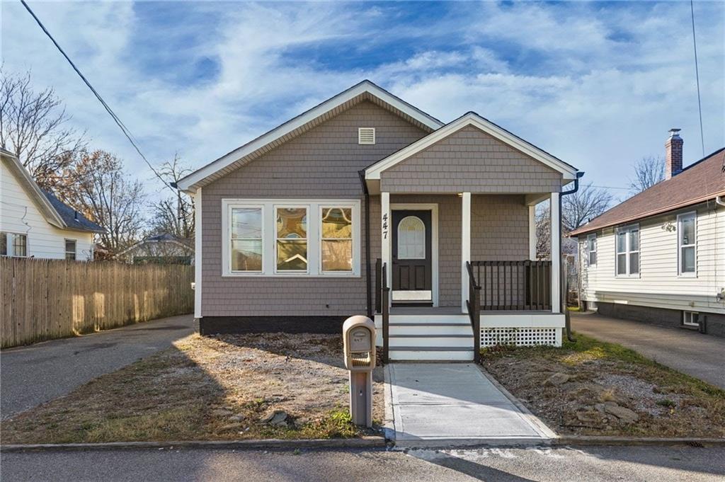 447 Harrington Avenue, Warwick, Rhode Island 02888, États-Unis