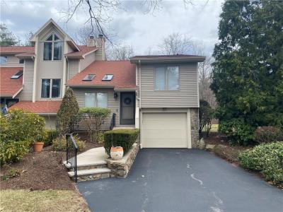 9 Shadow Brook Lane, Smithfield, RI 02917, USA