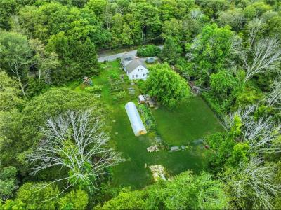 16 Burgess Road, Foster, Rhode Island 02825, États-Unis