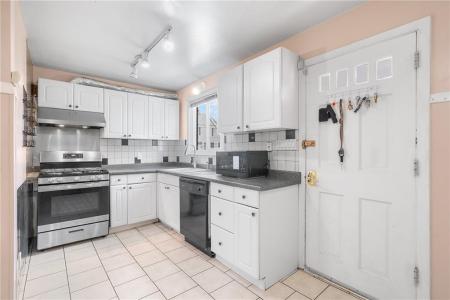 11 Lyman Avenue, North Providence, 罗得岛 02911, 美国