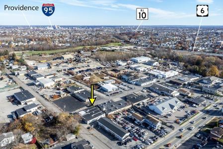 8 Dyerville Avenue A, Johnston, Rhode Island 02919, Estados Unidos