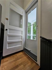 51 Chace Avenue, Providence, Rhode Island 02906, USA