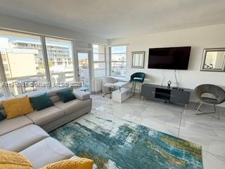 3111 N Ocean Dr 401, Hollywood, Florida 33019, USA