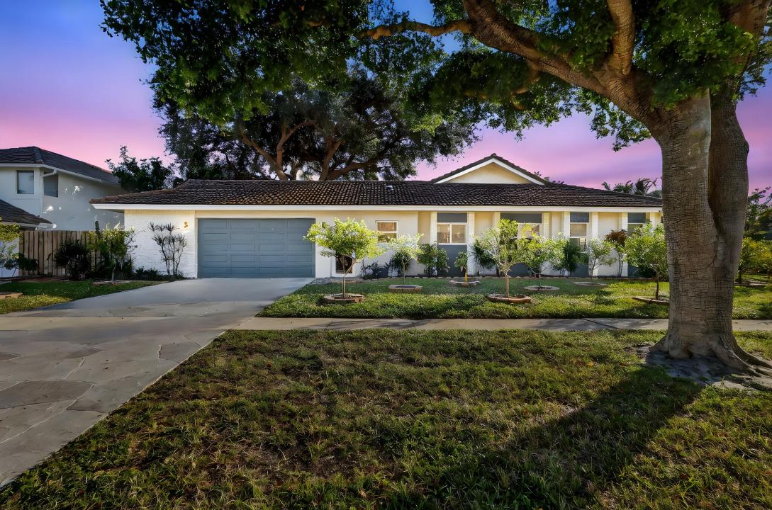 7598 W Country Club Boulevard, Hidden Valley, Boca Raton, فلوريدا 33487, الولايات المتحدة