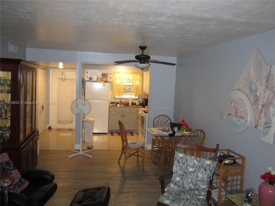 2751 E Sunrise Lakes Dr 108, Sunrise, Florida 33322