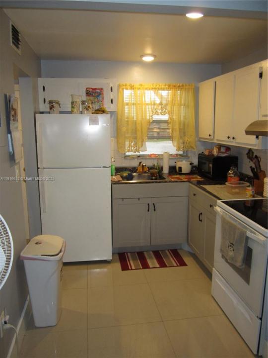 2751 E Sunrise Lakes Dr 108, Sunrise, Florida 33322