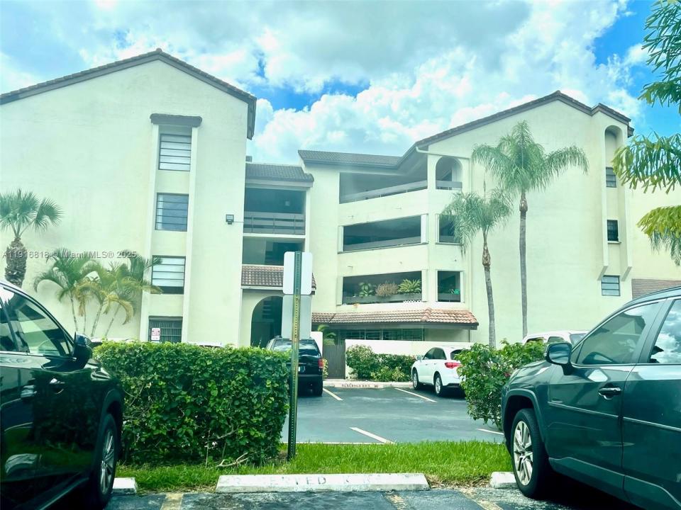 8933 SW 123rd Ct 204, Miami, フロリダ 33186, アメリカ合衆国