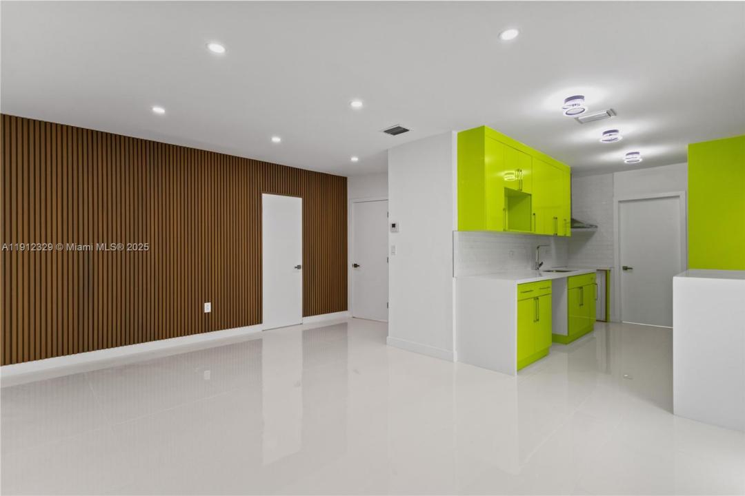 1745 NE 182 ST, North Miami Beach, Florida 33162