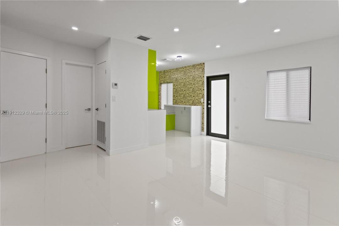 1745 NE 182 ST, North Miami Beach, Florida 33162