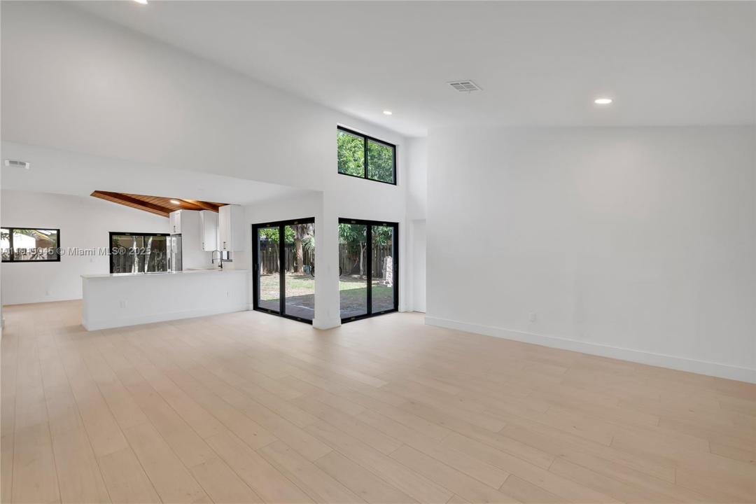 7151 NW 45th Ct, Lauderhill, Флорида 33319, Соединенные Штаты