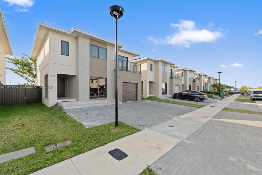 275 NW 13th Pl, Florida City, فلوريدا 33034, الولايات المتحدة