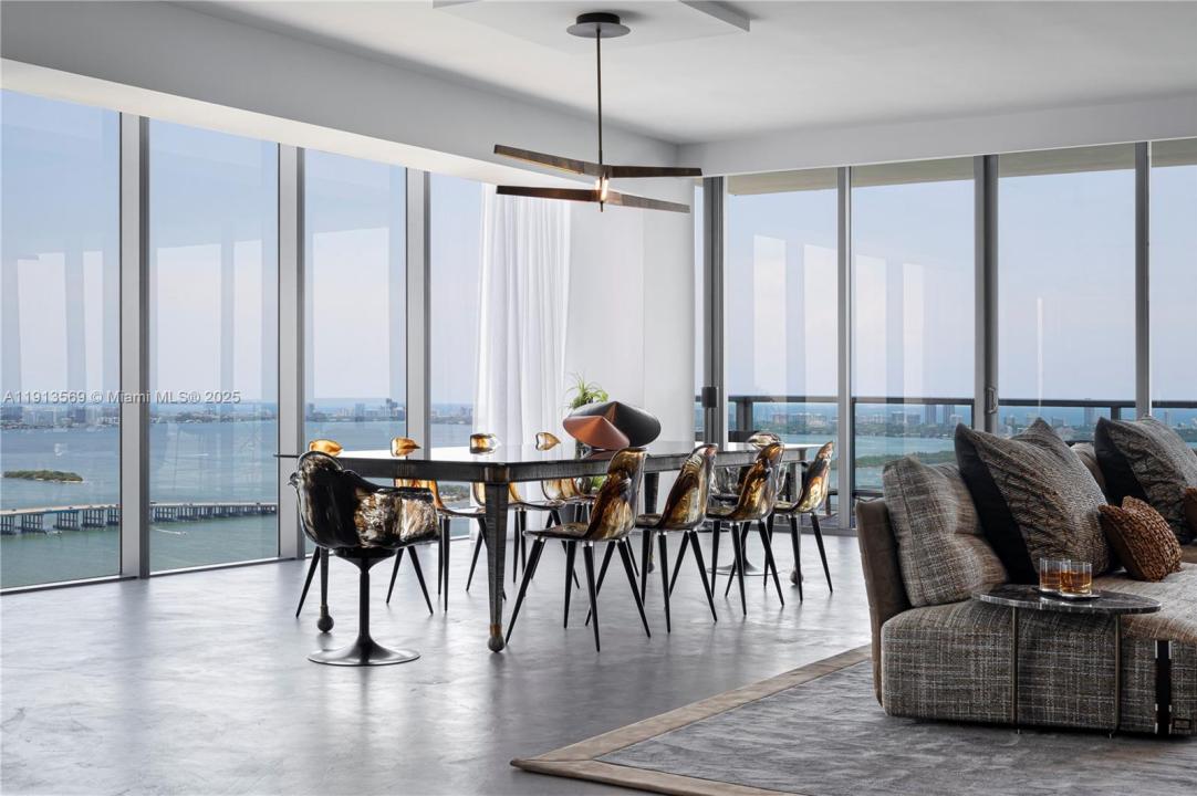 788 NE 23rd St 4102, Miami, Floryda 33137, USA