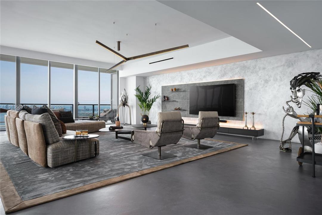 788 NE 23rd St 4102, Miami, Floryda 33137, USA