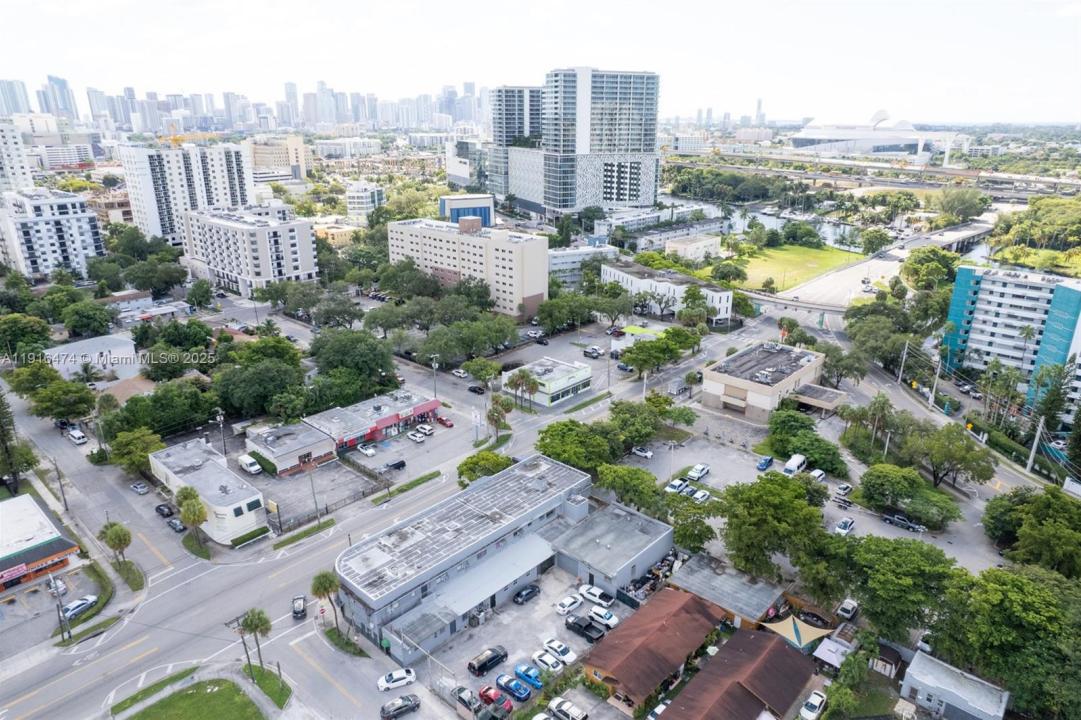 1450 NW 17th Ave, Miami, Floride 33125, États-Unis