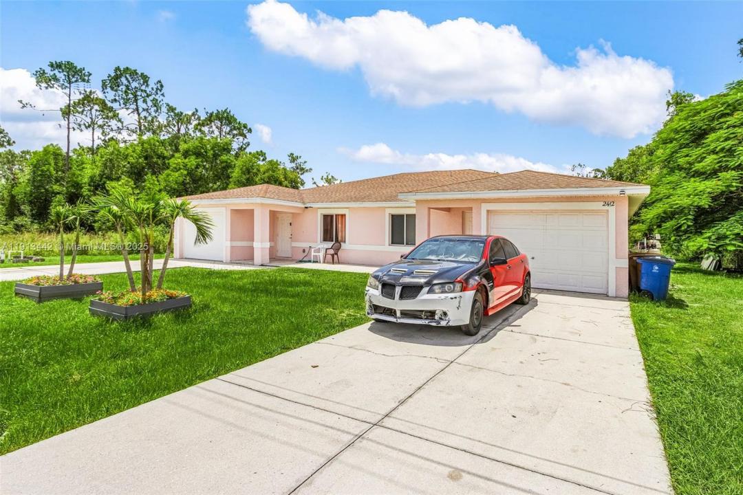 2412 Millie Ave 2412, Lehigh Acres, فلوريدا 33973, الولايات المتحدة