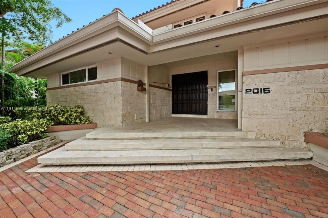 2015 NE 120th Rd, North Miami, Florida 33181