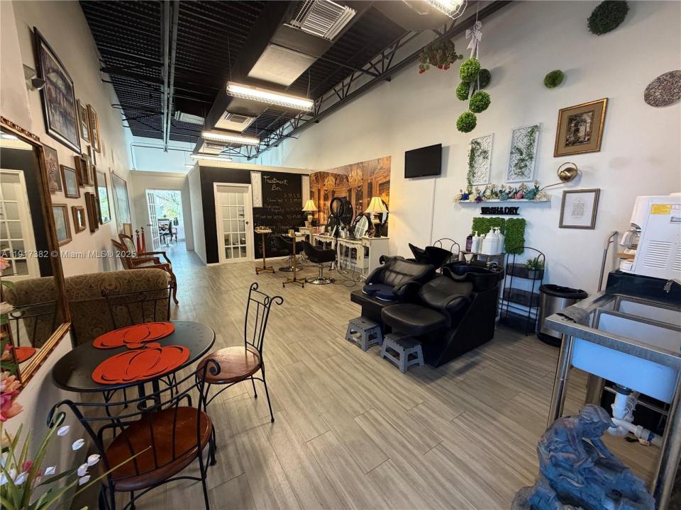 2201 Palm Ave, Miramar, Floryda 33025, USA