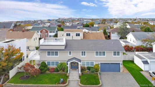 36 Prescott, Hempstead, New York 11561, États-Unis