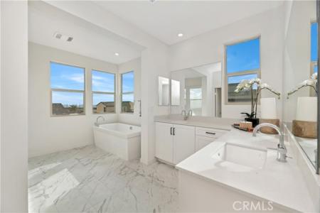 Conservatory Drive, Fontana, Califórnia 92336, Estados Unidos