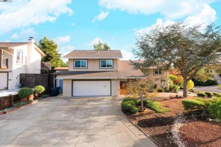 Edgecliff Way, Hayward, Kalifornia 94542, USA