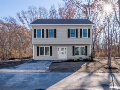 76 Medford Street, Warwick, RI 02889, USA