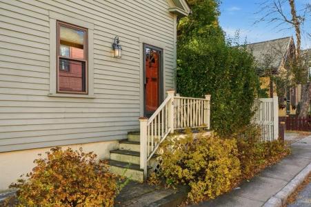 6 Sunshine Court, Newport, Rhode Island 02840, USA