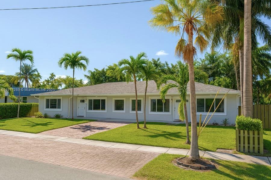 236 NE 1st St, Dania Beach, פלורידה 33004, ארצות הברית של אמריקה 