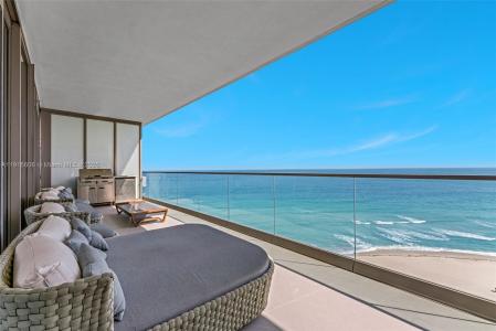 18975 Collins Ave 1002, Sunny Isles Beach, Florida 33160, USA